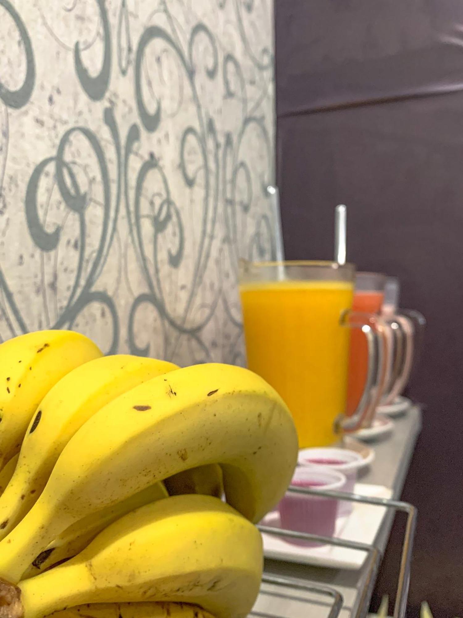 Hotel Ideal Шапеко Екстер'єр фото
