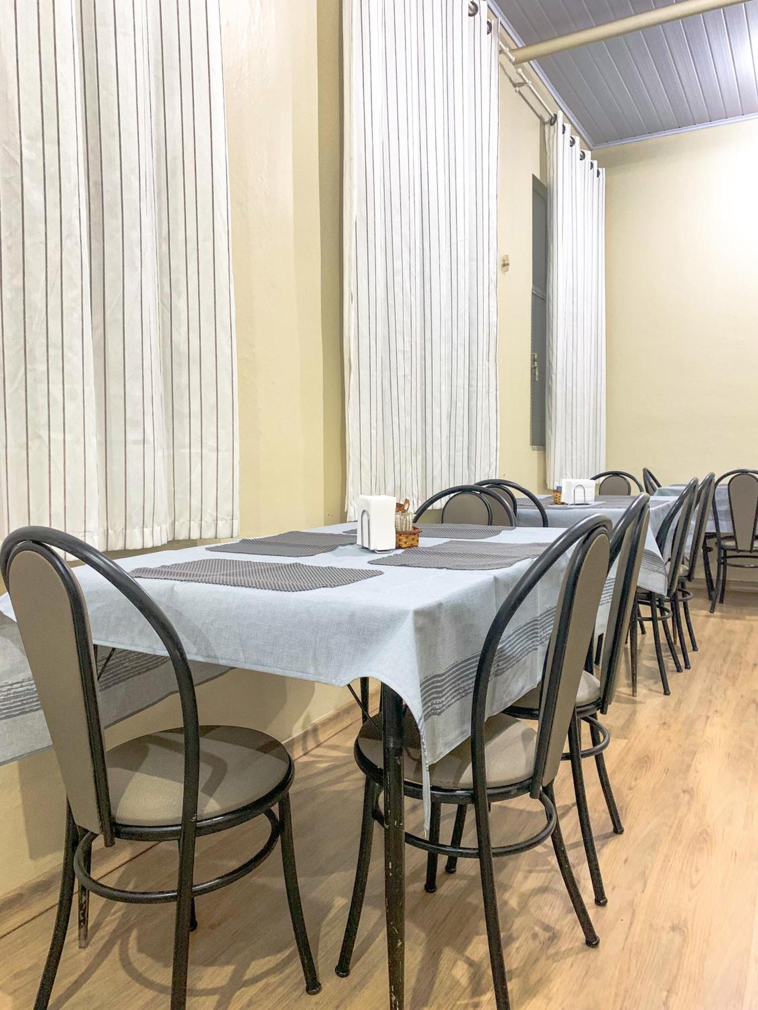 Hotel Ideal Шапеко Екстер'єр фото