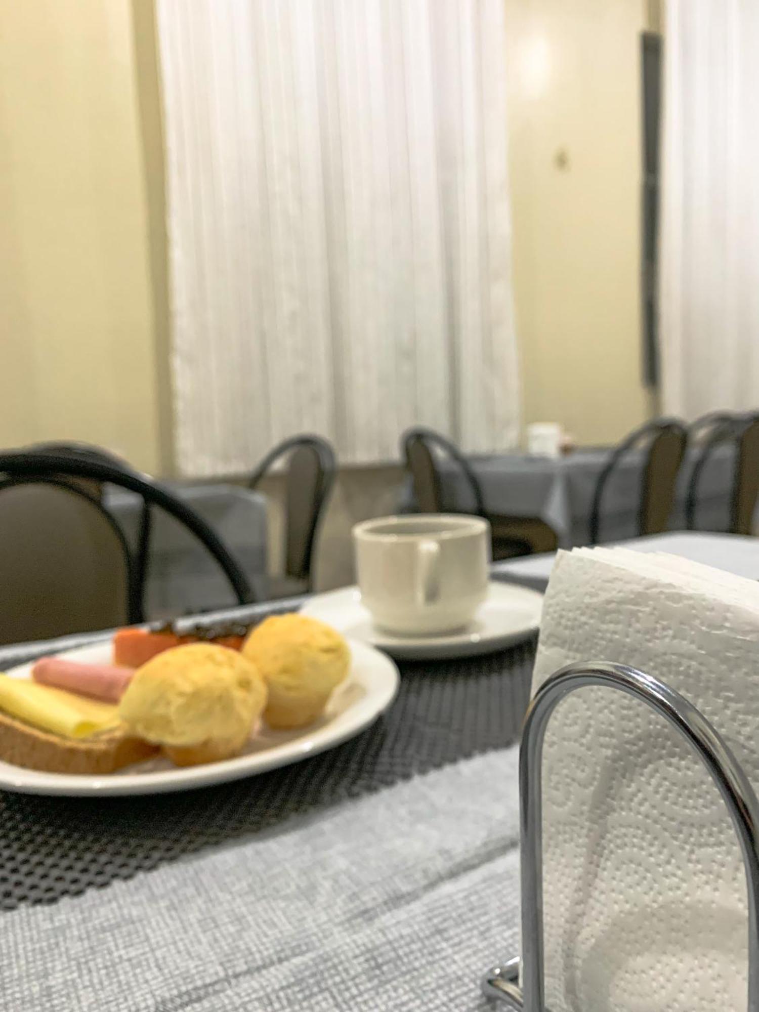 Hotel Ideal Шапеко Екстер'єр фото